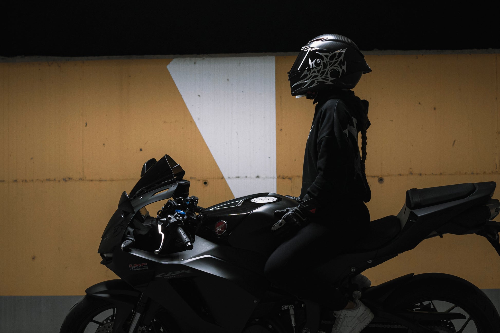 STINGRAY - Neo Tribal Helmet Decal Kit (Large + Mini + Stickers)