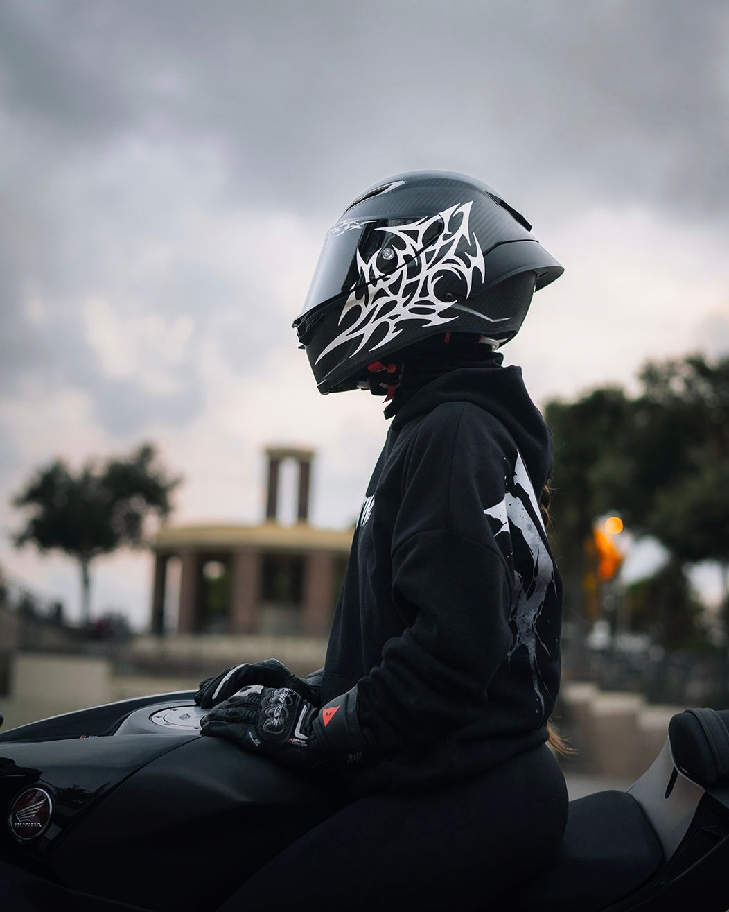 STINGRAY - Neo Tribal Helmet Decal Kit (Large + Mini + Stickers)
