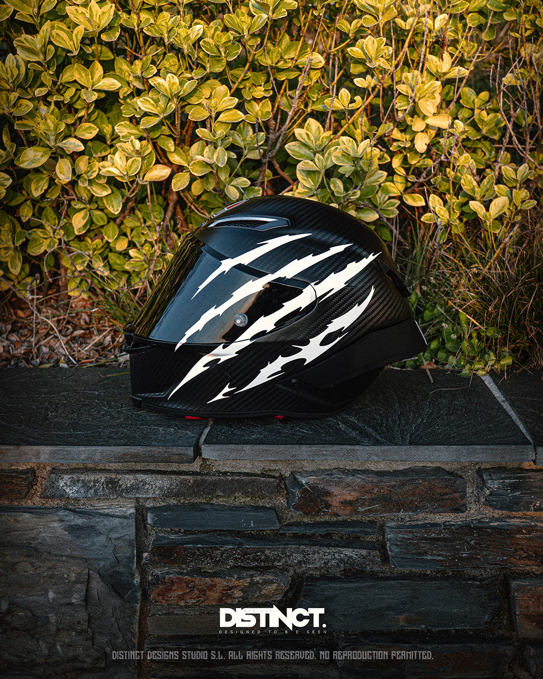 Claws Helmet Decal Kit – PREDATOR (Large + Mini + Stickers)