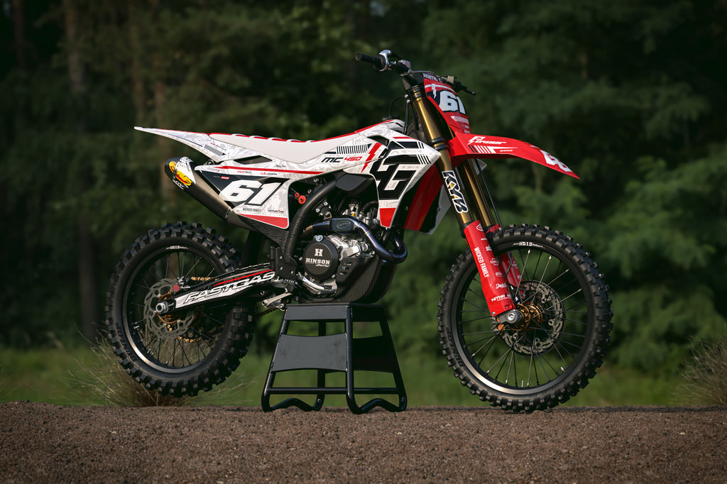 GG Red - Graphics kit